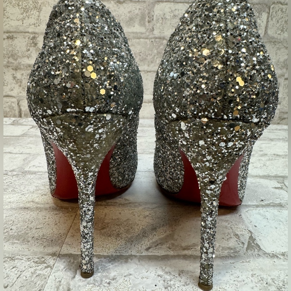 Christian Louboutin Metallic Silver Coarse Glitter Lady Lynch Pumps Size 37 US 7 - Picture 12 of 13